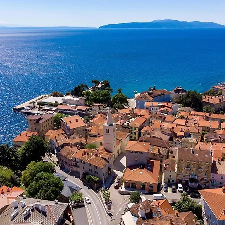 2 Bedroom Beautiful In Appartamento *