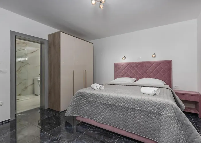 Appartamento 2 Bedroom Beautiful In Laurana