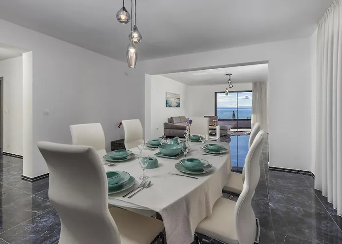 Appartamento 2 Bedroom Beautiful In Laurana