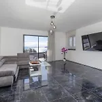 2 Bedroom In *