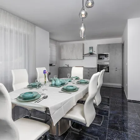2 Bedroom Beautiful In Apartmán *